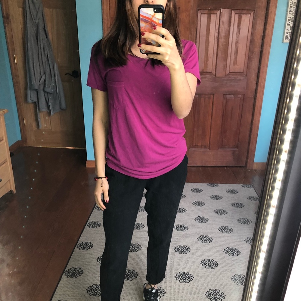 Magenta light tee - size M